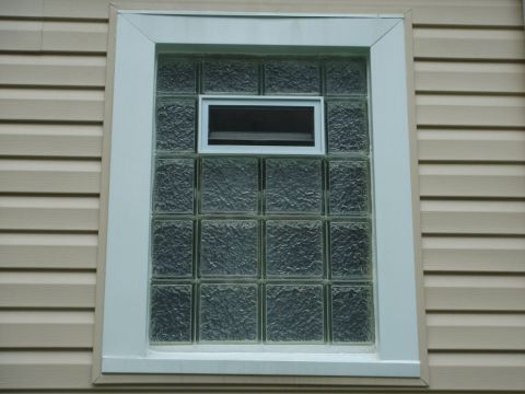 Upper floor bathroom glass block window