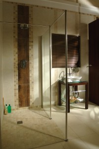 Universal and accessible wet room shower design