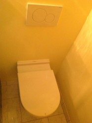 Wall hung Duravit toilet with bowl in the wall 