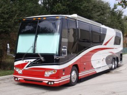 emodeled H3-45 Touring Coach after a "facelift" and new paint job 