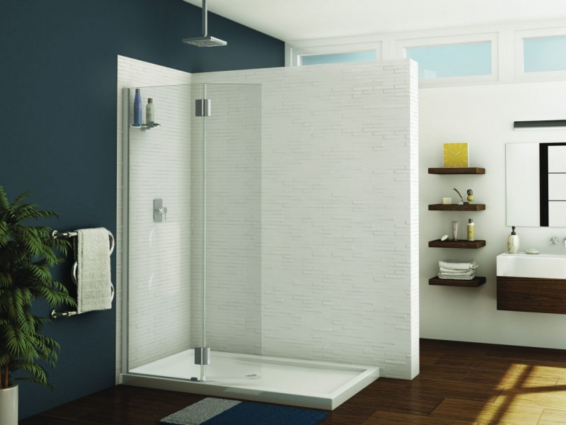 Shower screen in a corner enclosure in an upscale bathroom