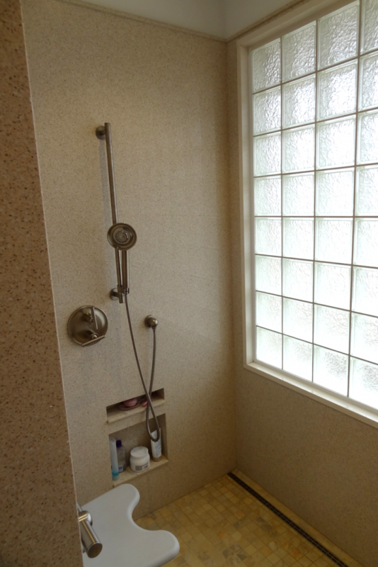 How to make a large shower without making your bathroom bigger