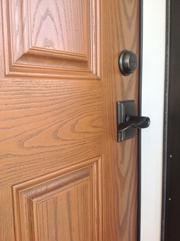 Cherry stain and Oak Grain Patterns on Fiberglass Door