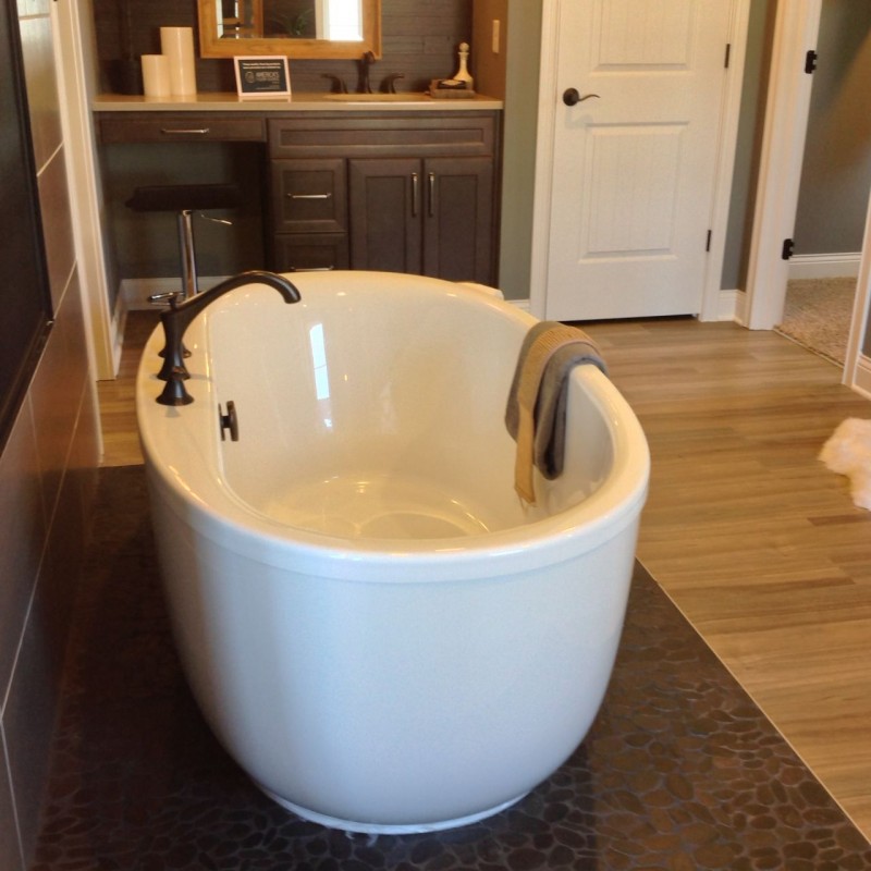 stand alone free standing bathtub Fischer Homes 2015 columbus parade of homes