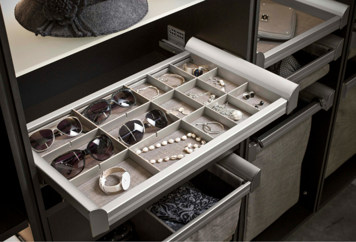 jewelry tray with movable compartments for earring glasses necklases 