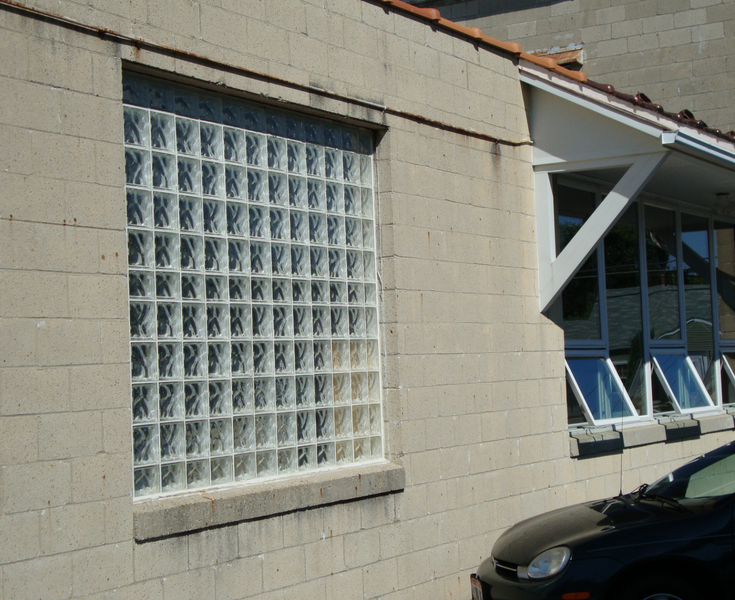 Commercial glass block window for a low cost project | Columbus Glass Block division of Innovate Building Solutions 