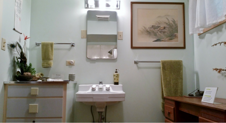 Sequoia Beach Dreamery bathroom before a Zen-inspired remodeling project