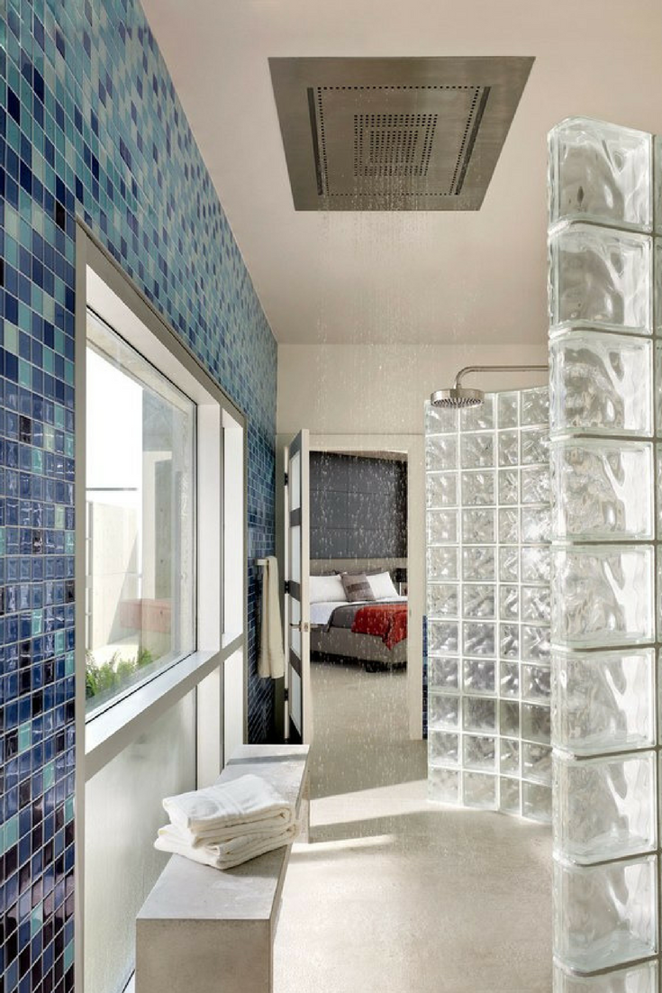 Doorless Shower Design with Glass Block Shower Wall | Innovate Building Solutions #GlassBlockShower #DoorlessShower #WallPanels