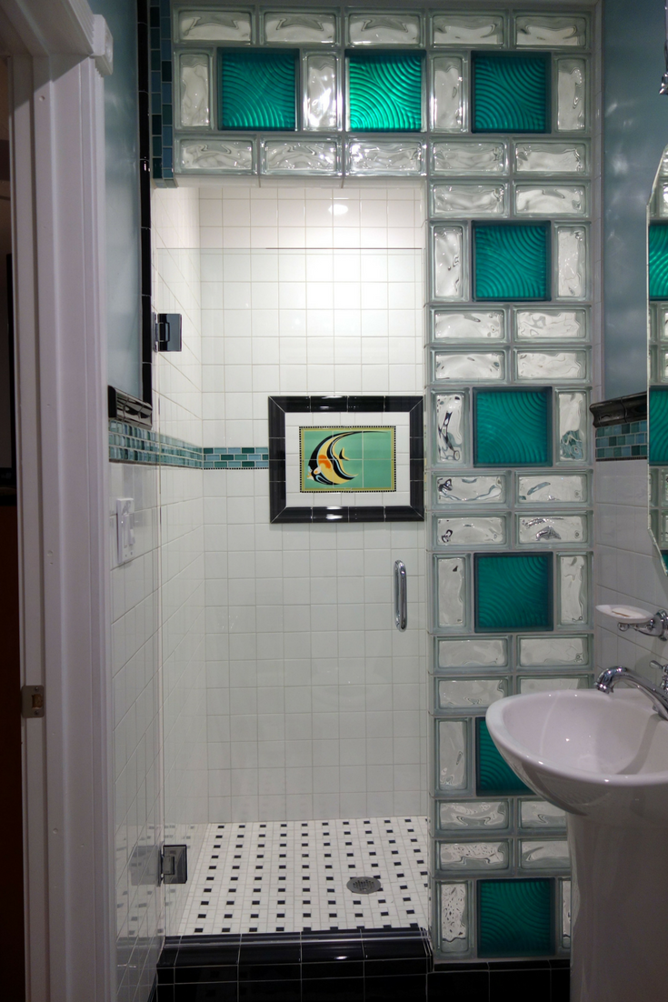 Vintage Mural Glass Block Shower | Innovate Building Solutions #GlassBlockShower #ShowerRemodeling #ColoredGlassBlock