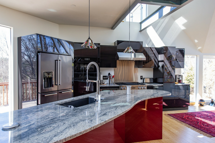 Lacquered Kitchen Cabinets | Innovate Building Solutions | #Kitchen #LacqueredKitchen