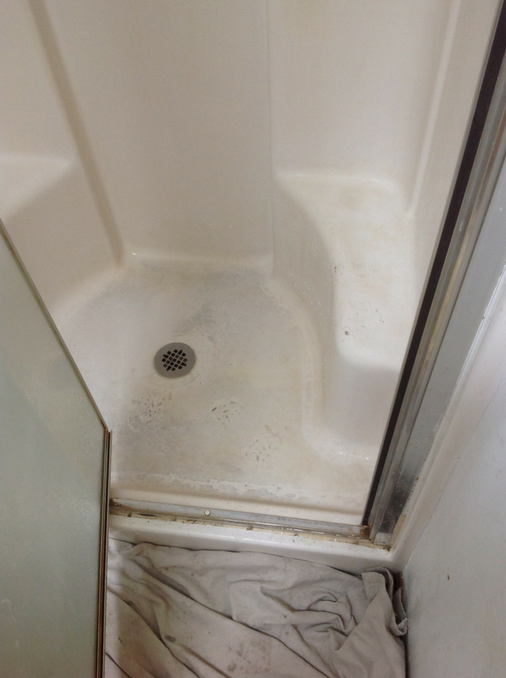 Fiberglas pan which cannot be cleaned | Innovate Building Solutions | #CheapFiberGlass #CleaningBathroom #ShowerPan
