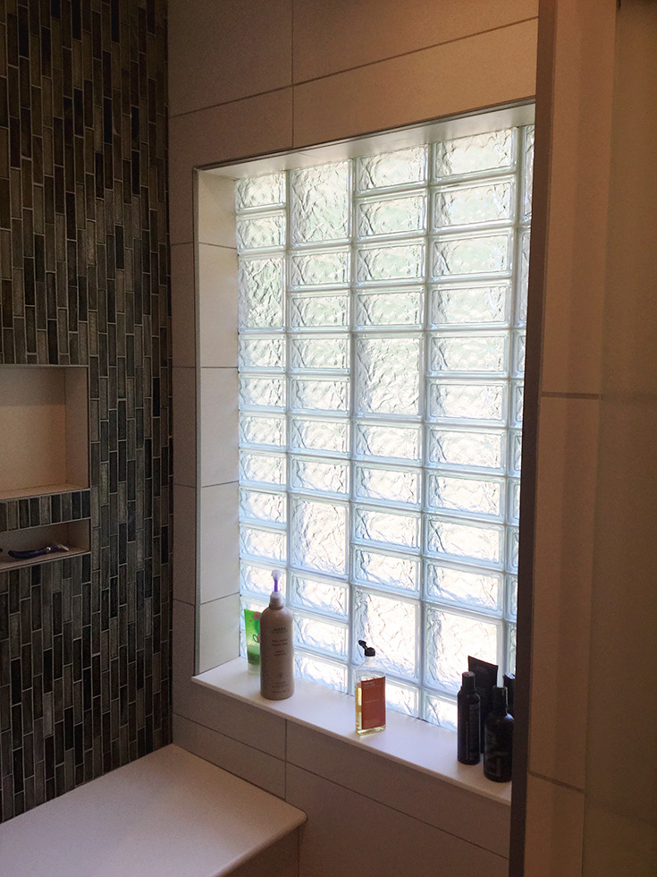 Glass block high privacy bathroom window pattern | Innovate Building Solutions | #GlassBlockWindows #GlassBlockDesign #BathroomWindow #BathroomRemodel