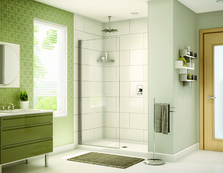 Pivoting shower shield in a contemporary bathroom | Innovate Building Solutions | #PivotingShowerDoor #GlassShower #ShowerDoor