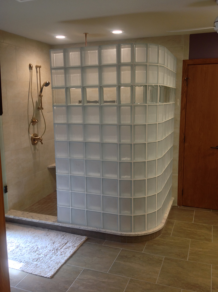 Frosted glass block shower for privacy | Innovate building solutions | #Frostedglassblock #ShowerWall #PrivacyGlassBlock