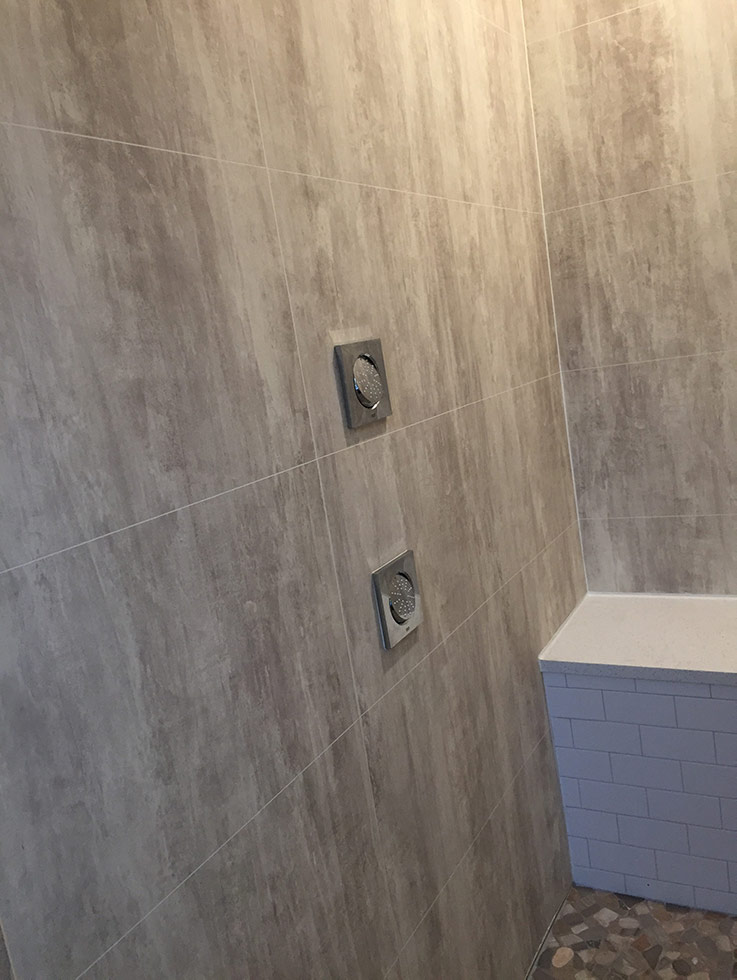 laminate shower wall panels in Abbey Shale | Innovate Building Solutions | #Laminatewallpanels #Showerwallpanels #AbbeyShale #FiboSystems