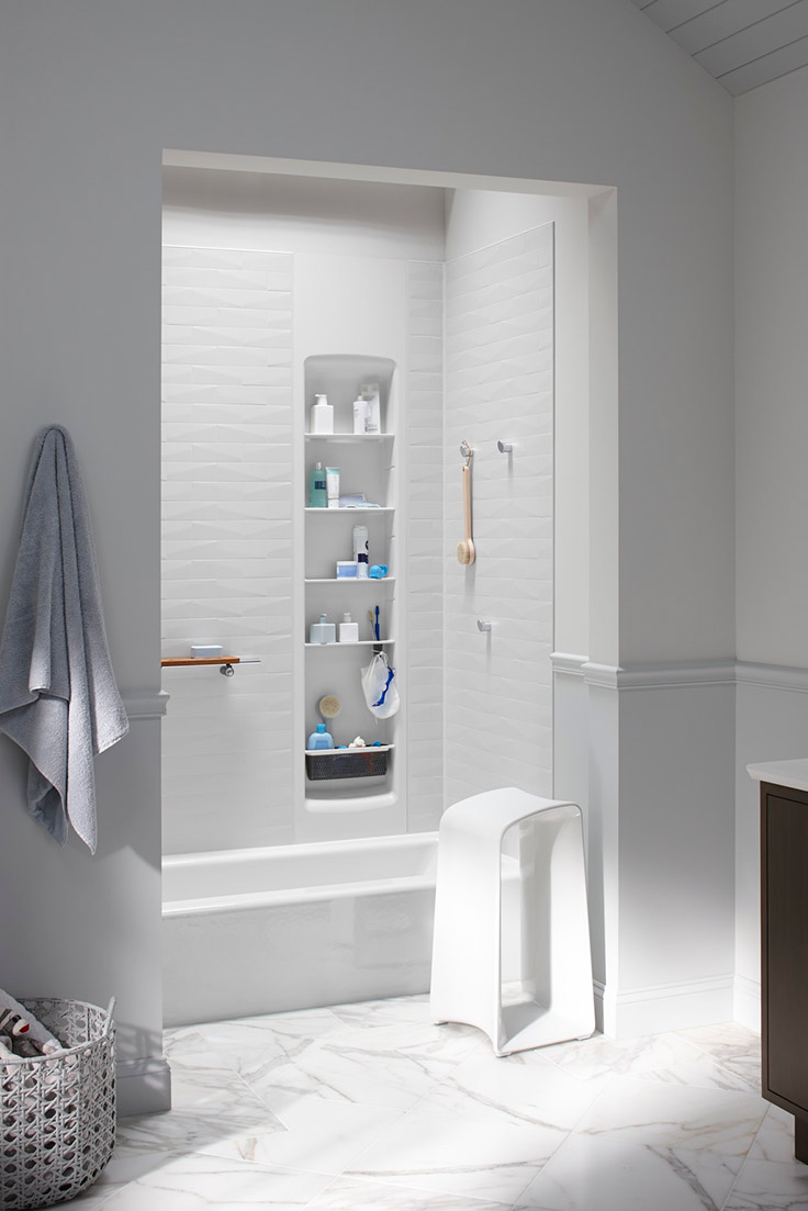 https://blog.innovatebuildingsolutions.com/wp-content/uploads/2020/05/Tub-surround-area-with-an-acrylic-tub-vs.-a-tub-liner.jpg