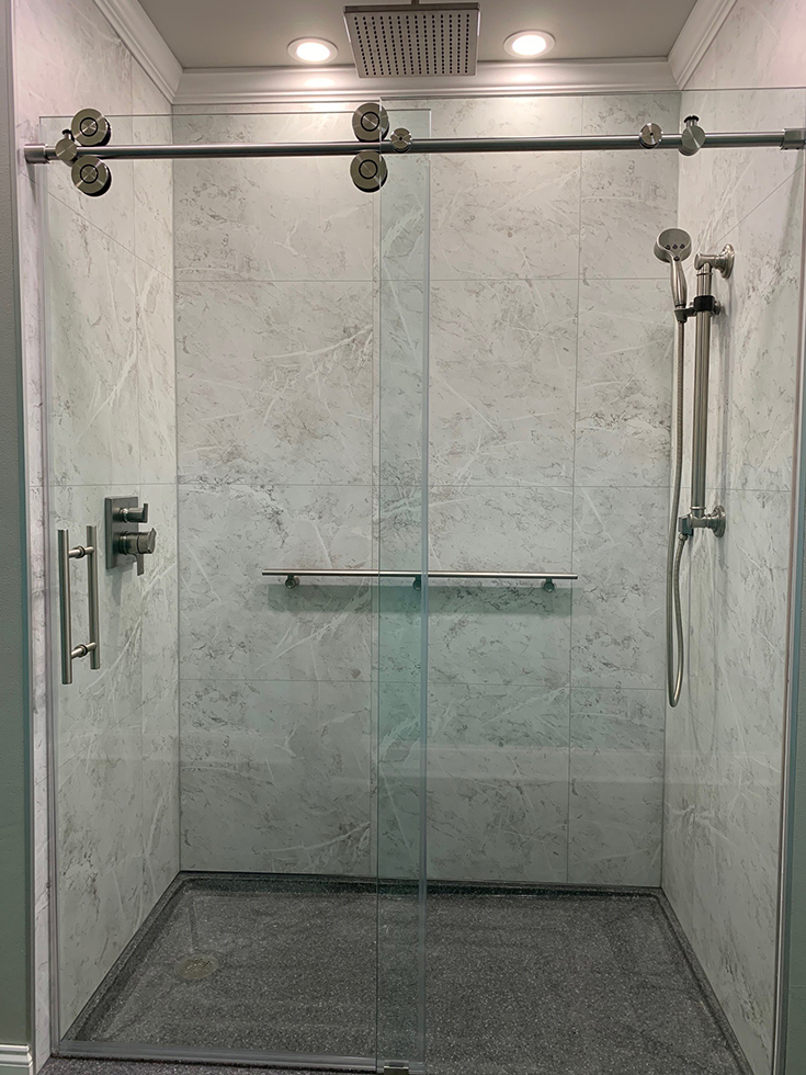 Advantage 7 white marble laminate shower wall panels | Innovate Building Solutions #Whitemarble #SHowerbase #Laminatewallpanels