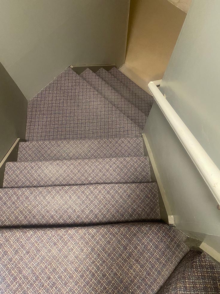Section 4 opening ugly carpet runner Foti home | Innovate Building Solutions | Carpet on stairs | Home Design Ideas | Home Remodel