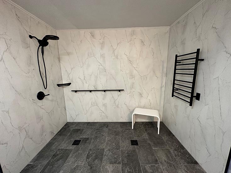 Tip 4 one level wet room credit JTEK Solutions Group - Innovate Building Solutions, Wet Room Designs Concepts, Shower Accessibility Needs, Wall Panels And Pans, Bathroom Shower Renovations