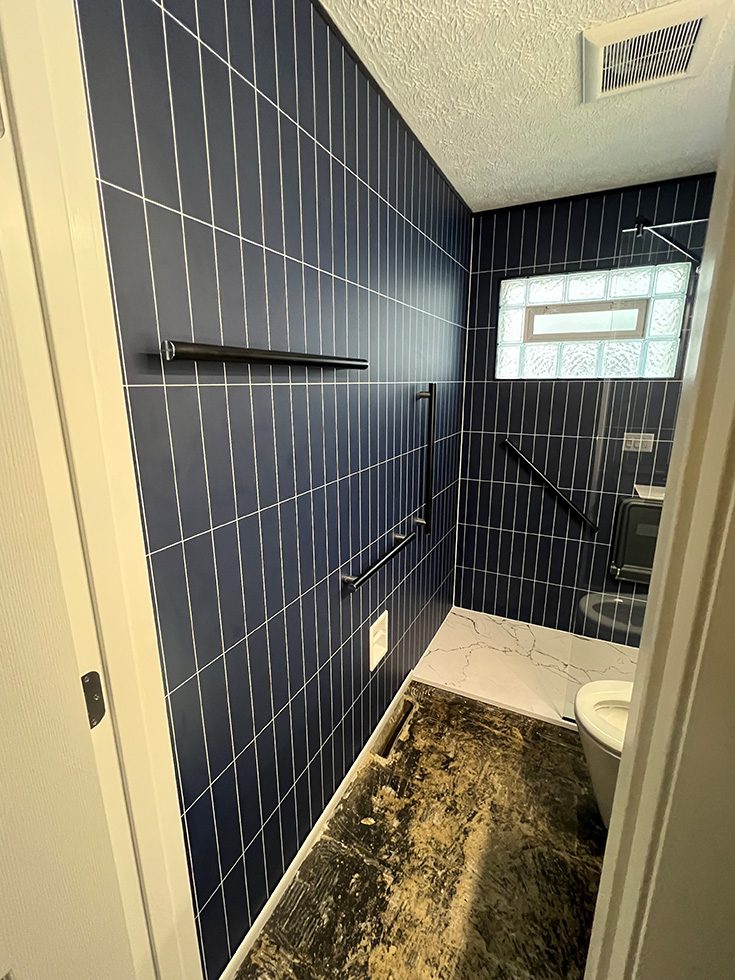 Tip 6 glass block bathroom window smokey blue stacked subway wall panels - Innovate Building Solutions, Cleveland Ohio Shower Redesigns, Glass Block Shower Windows, Modern Bathroom Designs, Bathroom Shower Concepts