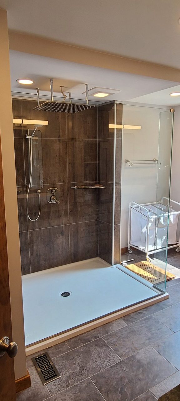 Feature 1 custom cultured granite low profile shower pan offset - Innovate Building Solutions, Custom Walk In Shower Designs, Luxury Bathroom Remodeling, Bathroom Shower Renovation Concepts, Modern DIY Bathrooms