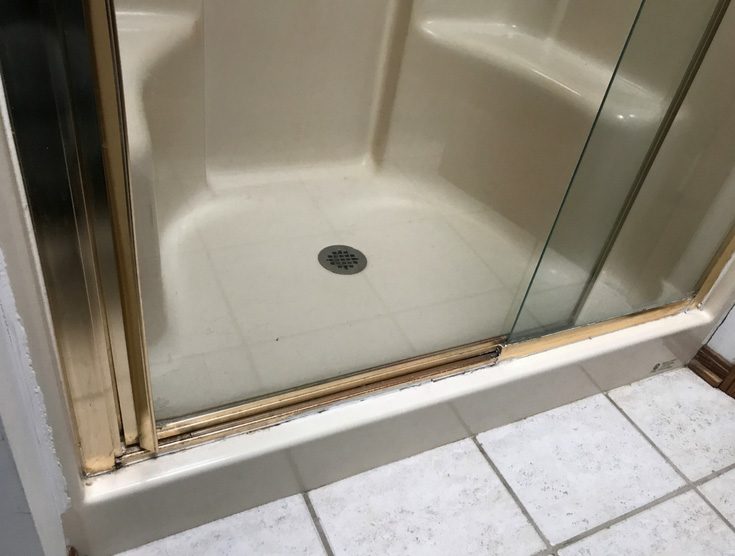 FAQ 12 old fiberglass base with bench seat - Innovate Building Solutions, Custom Shower Pans, Walk In Shower Designs, Contemporary Bathroom Showers, Modern Shower Needs